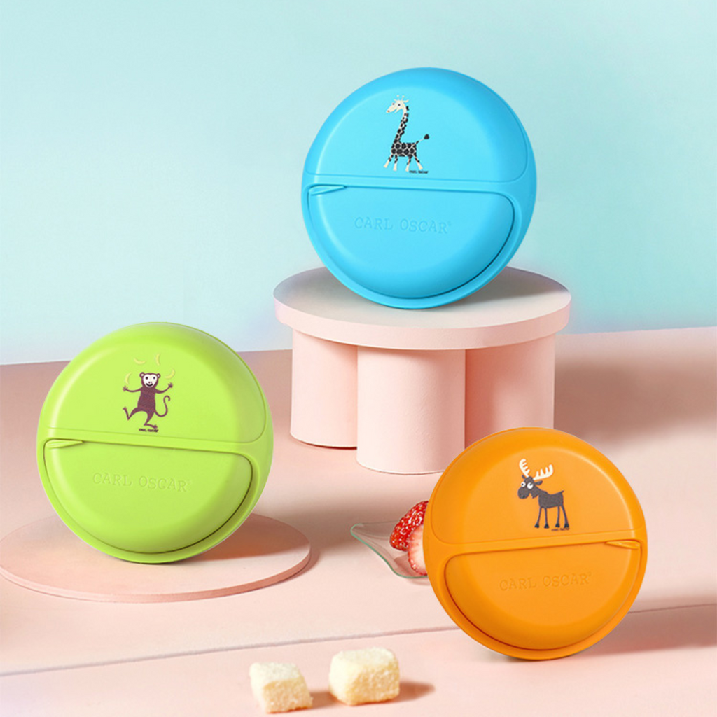 Carl Oscar BentoDISC™, drehbarer Snackbehälter für Kinder - Blau, Limette und Lila