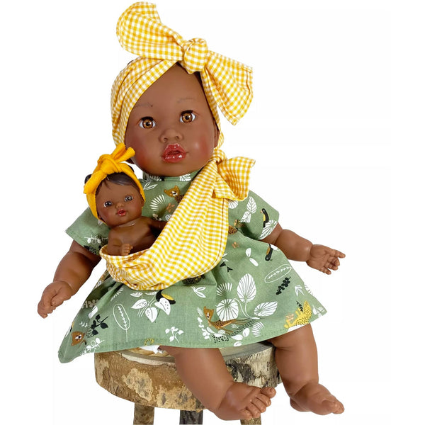 Nines Artesanals d'Onil Alika-Puppe mit Baby (afrikanisch mit Tierkleid)