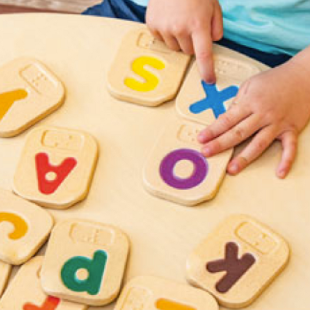 Plan Toys Kinder > Kinder Spielzeug > Lernspielzeug > Lernspielzeug > Lernspielzeug für Kleinkinder > Baby & Kleinkind > Baby Spielzeug & Aktivitätsausrüstung > Alphabet Spielzeug > Braille alphabet > Blindenschrift-Symbol Plantoys Alphabet Braille